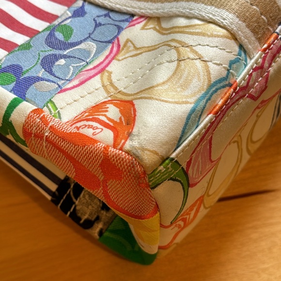 💕✨Gorgeous vintage Y2K coach Hampton patchwork weekend tote bag! 🌸🩵💕🌟 - Picture 6 of 16